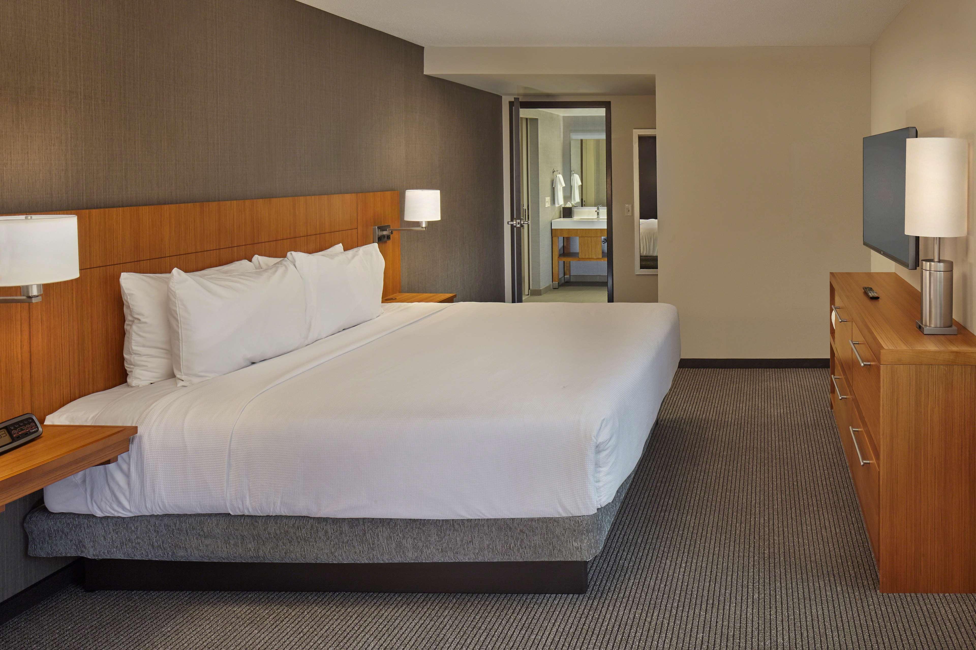 Hyatt Place State College Exterior photo